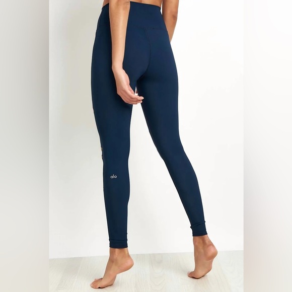 Alo High Waist Ripped Warrior Legging - Picture 3 of 6